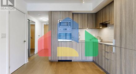 Residential - Single Family Home - Toronto, Canada - Canada