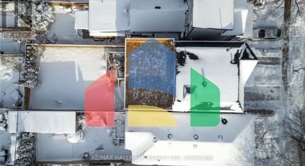 Residential - Single Family Home - Toronto, Canada - Canada