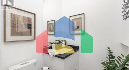 Residential - Single Family Home - Toronto, Canada - Canada