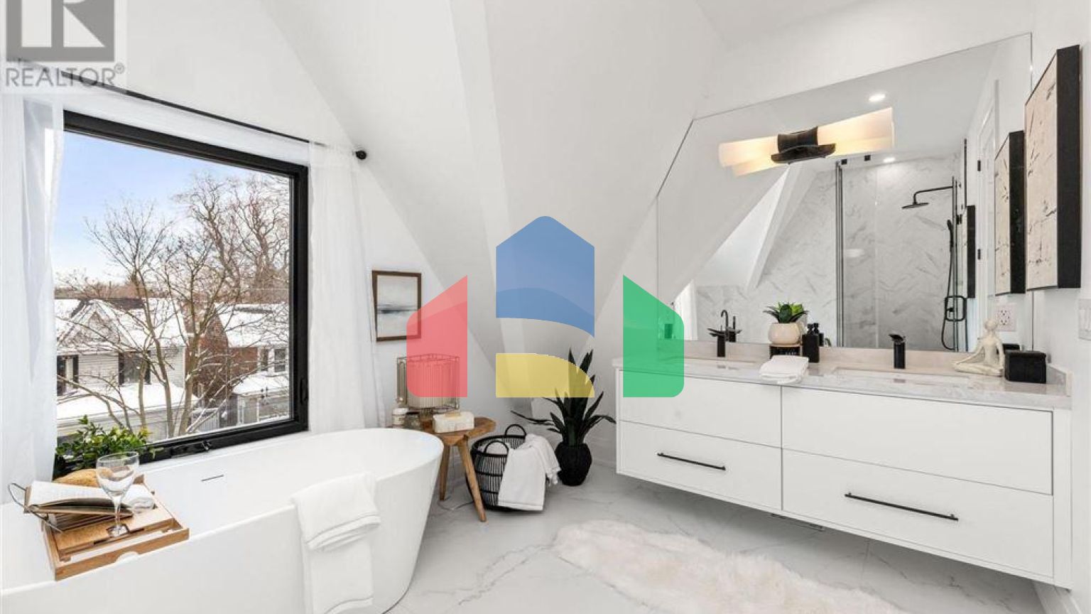 Residential - Single Family Home - Toronto, Canada - Canada