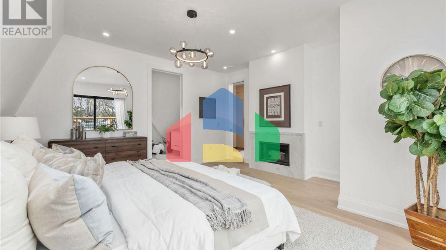 Residential - Single Family Home - Toronto, Canada - Canada