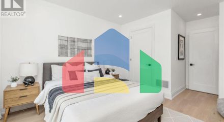 Residential - Single Family Home - Toronto, Canada - Canada