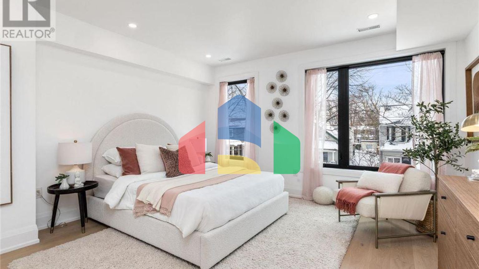 Residential - Single Family Home - Toronto, Canada - Canada