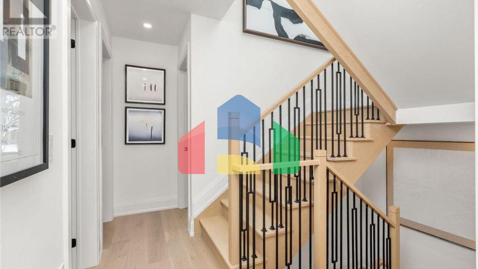 Residential - Single Family Home - Toronto, Canada - Canada