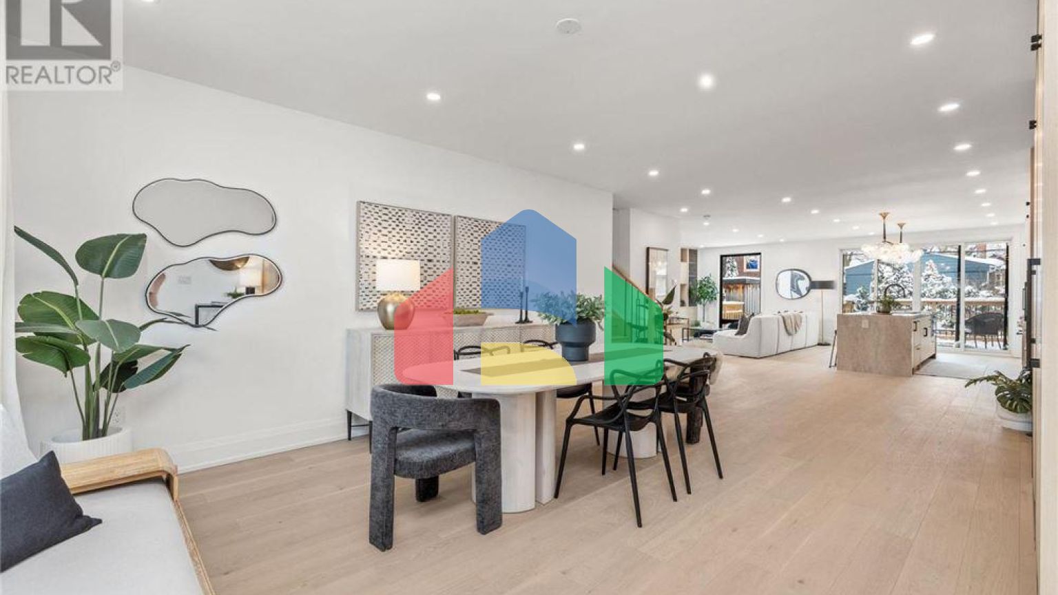 Residential - Single Family Home - Toronto, Canada - Canada