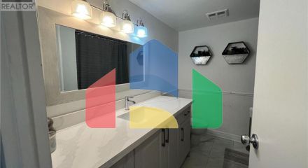 Residential - Condo/Apartment - Toronto, Canada - Canada