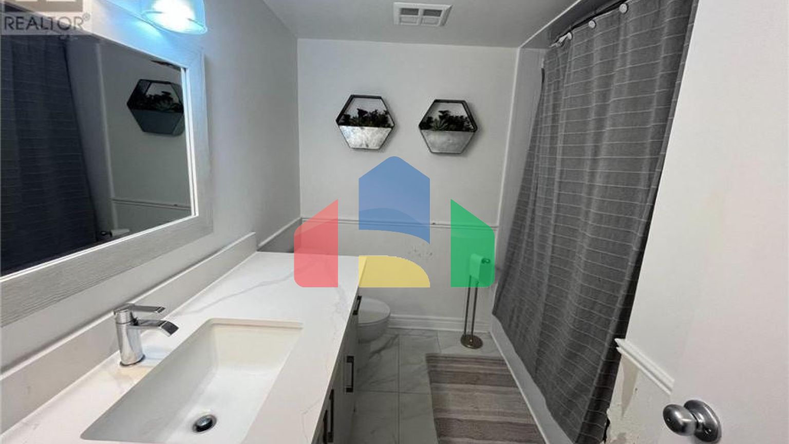 Residential - Condo/Apartment - Toronto, Canada - Canada