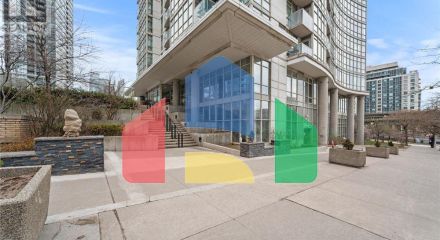 Residential - Single Family Home - Toronto, Canada - Canada