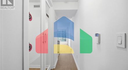 Residential - Single Family Home - Toronto, Canada - Canada