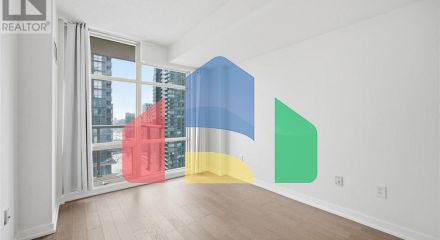 Residential - Single Family Home - Toronto, Canada - Canada