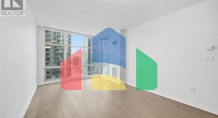 Residential - Single Family Home - Toronto, Canada - Canada