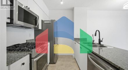 Residential - Single Family Home - Toronto, Canada - Canada