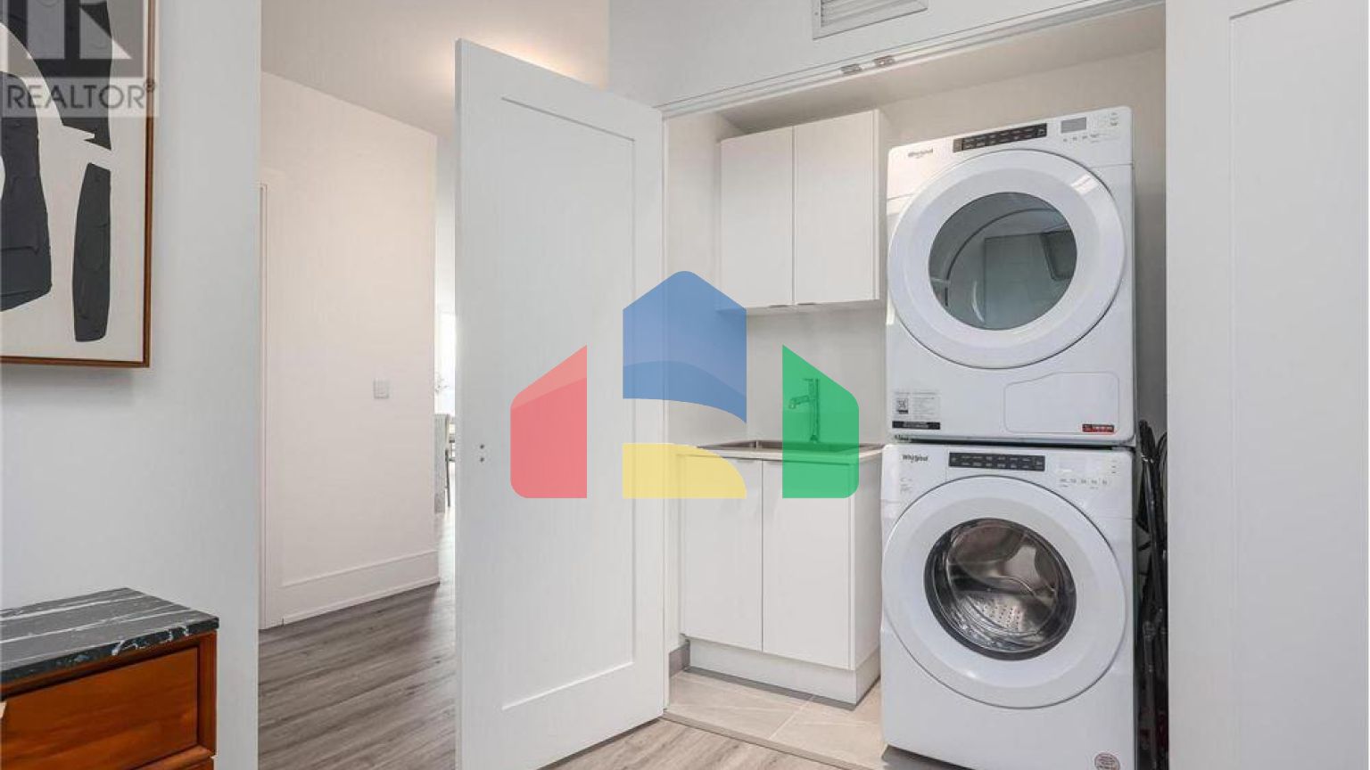 Residential - Condo/Apartment - Toronto, Canada - Canada