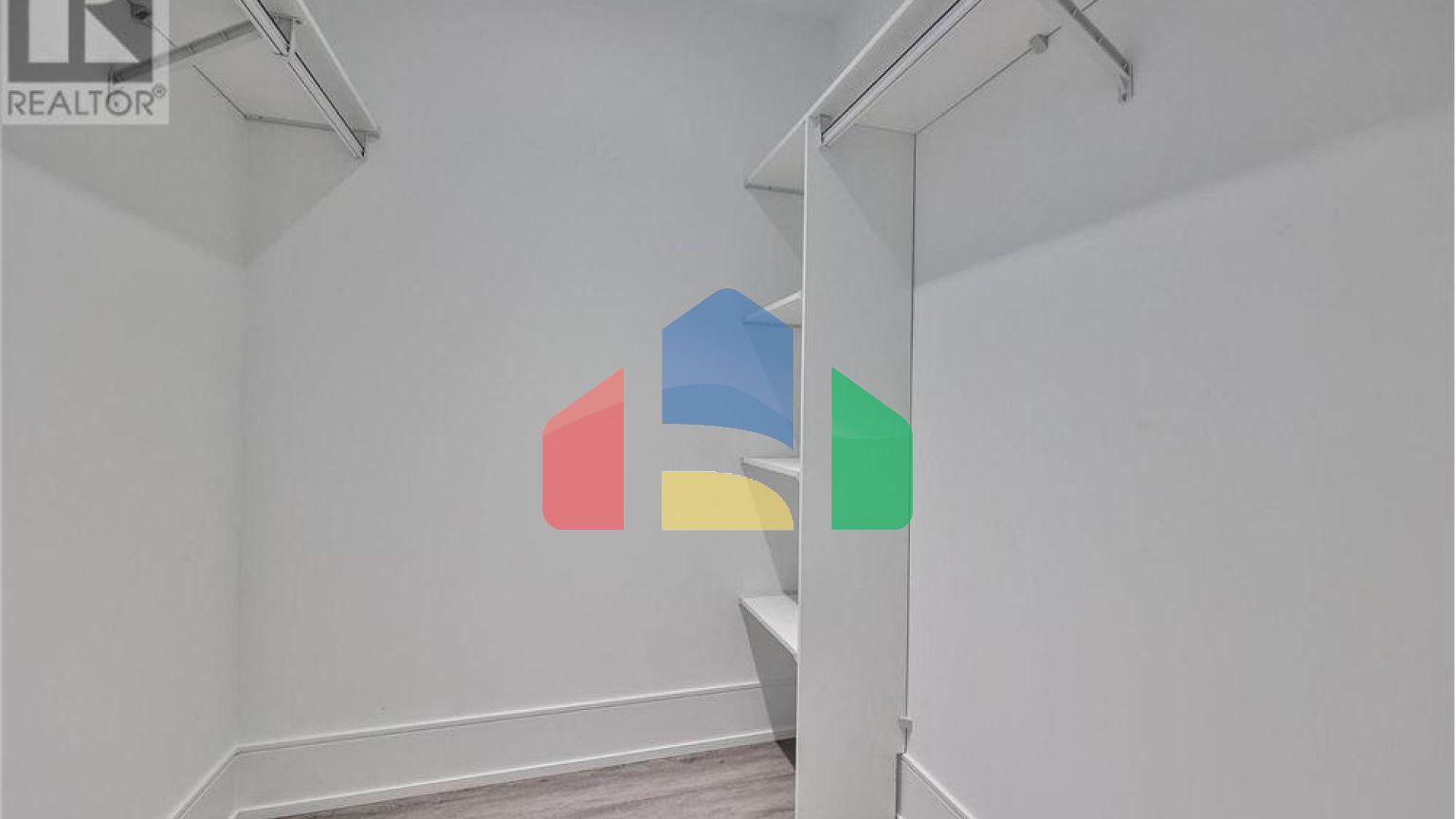 Residential - Condo/Apartment - Toronto, Canada - Canada