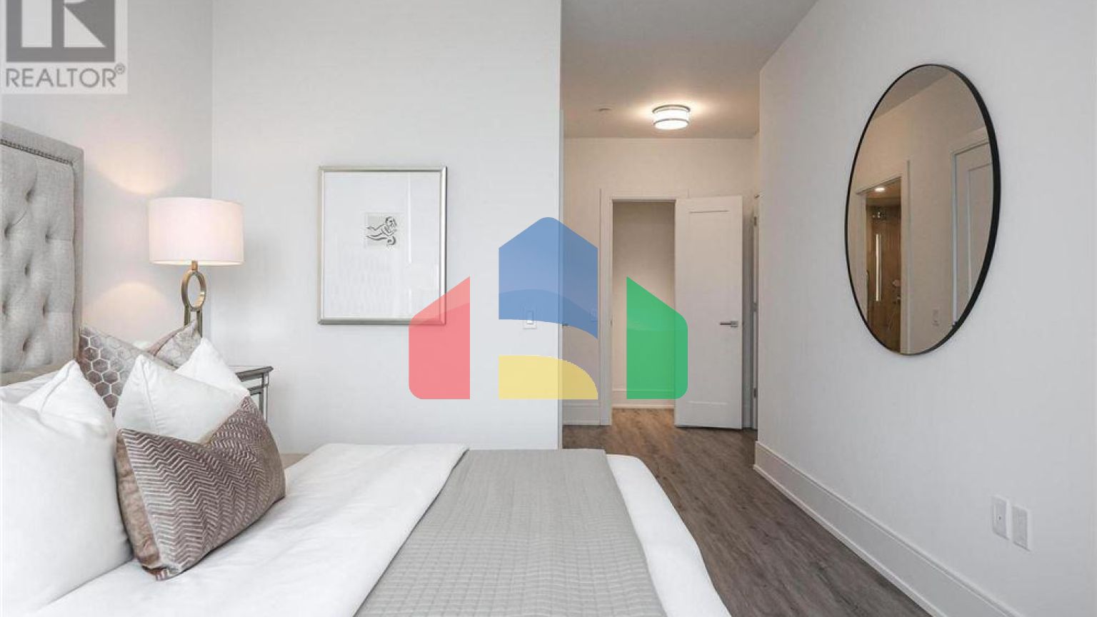 Residential - Condo/Apartment - Toronto, Canada - Canada