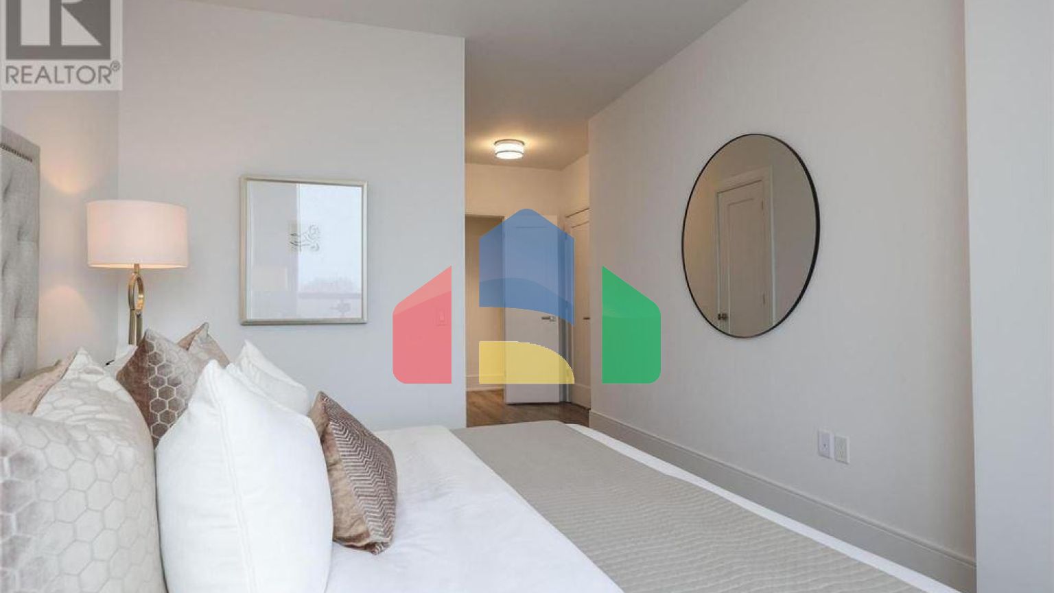 Residential - Condo/Apartment - Toronto, Canada - Canada