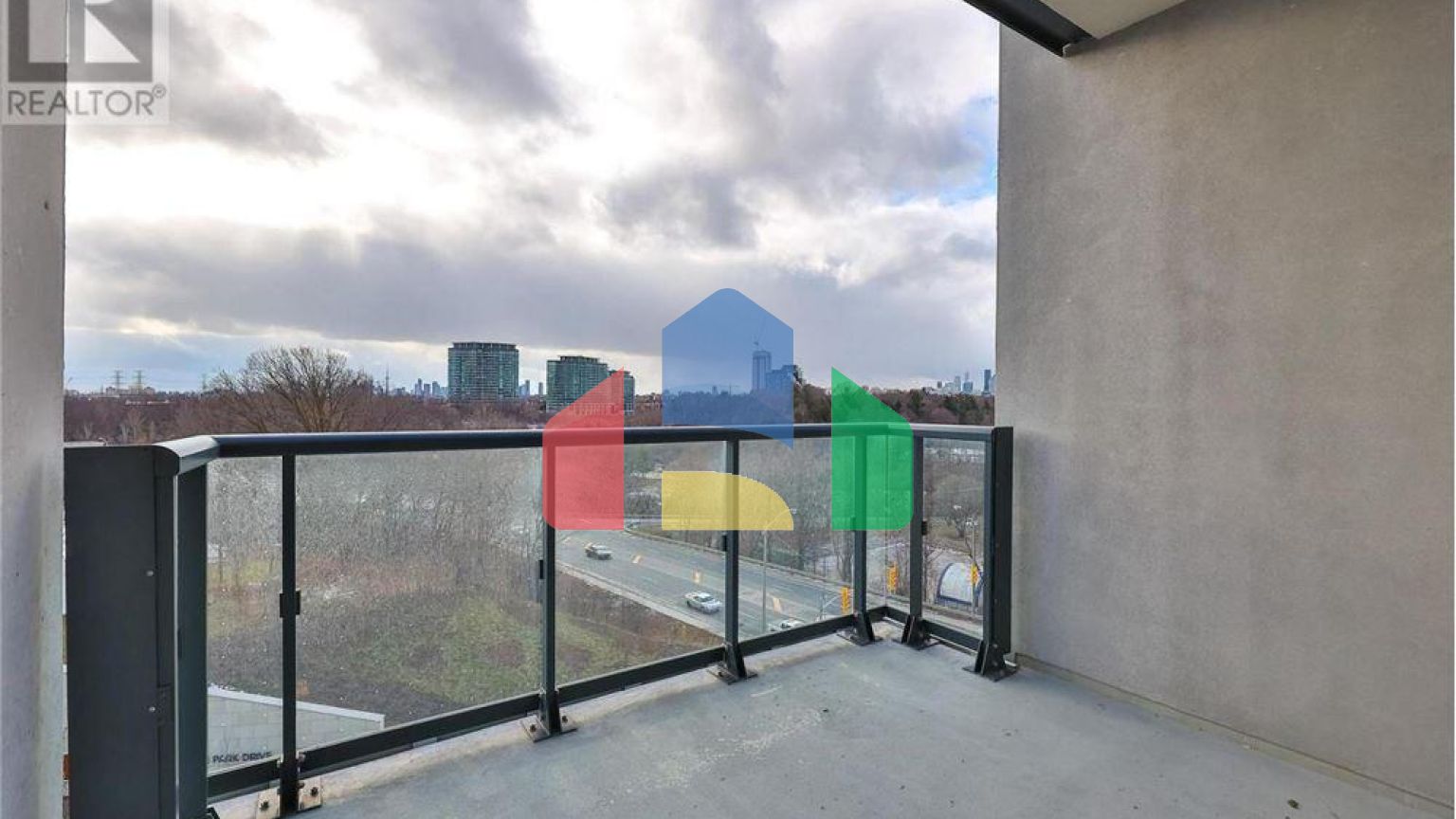 Residential - Condo/Apartment - Toronto, Canada - Canada