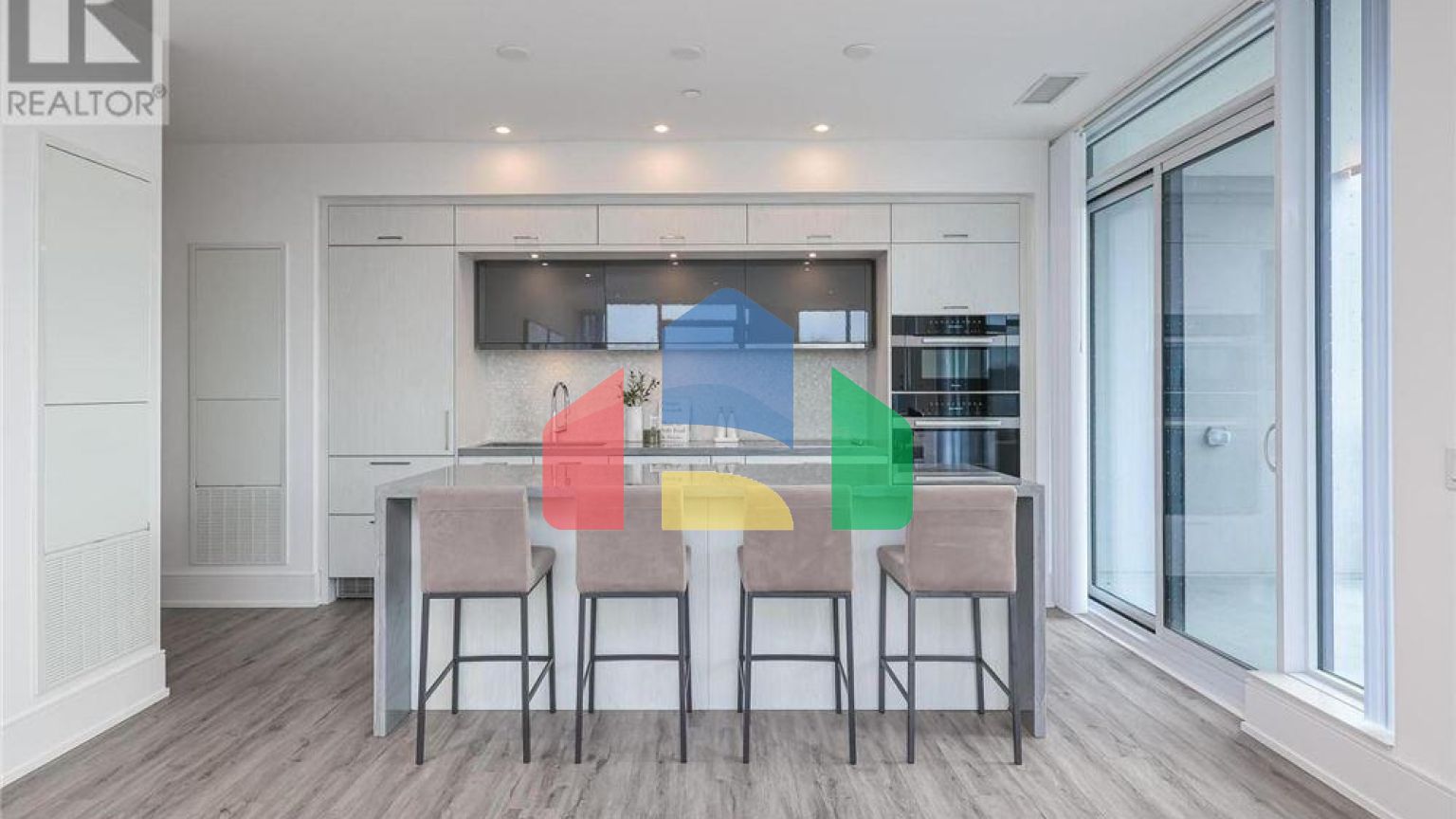 Residential - Condo/Apartment - Toronto, Canada - Canada