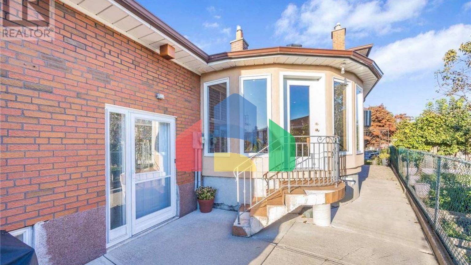 Residential - Single Family Home - Toronto, Canada - Canada