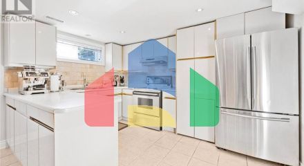 Residential - Single Family Home - Toronto, Canada - Canada