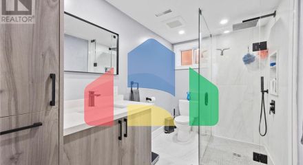 Residential - Single Family Home - Toronto, Canada - Canada