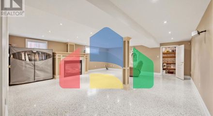 Residential - Single Family Home - Toronto, Canada - Canada