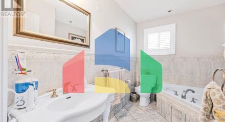 Residential - Single Family Home - Toronto, Canada - Canada