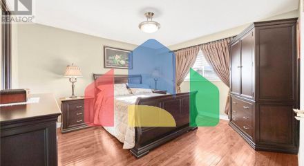 Residential - Single Family Home - Toronto, Canada - Canada