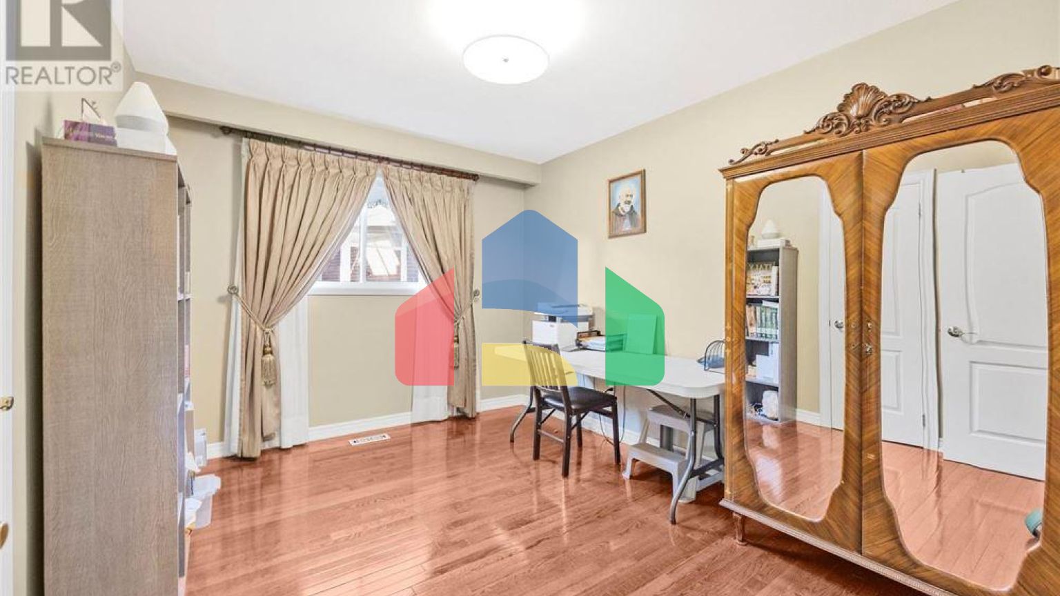 Residential - Single Family Home - Toronto, Canada - Canada