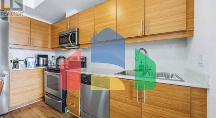 Residential - Single Family Home - Toronto, Canada - Canada