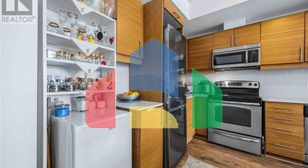 Residential - Single Family Home - Toronto, Canada - Canada