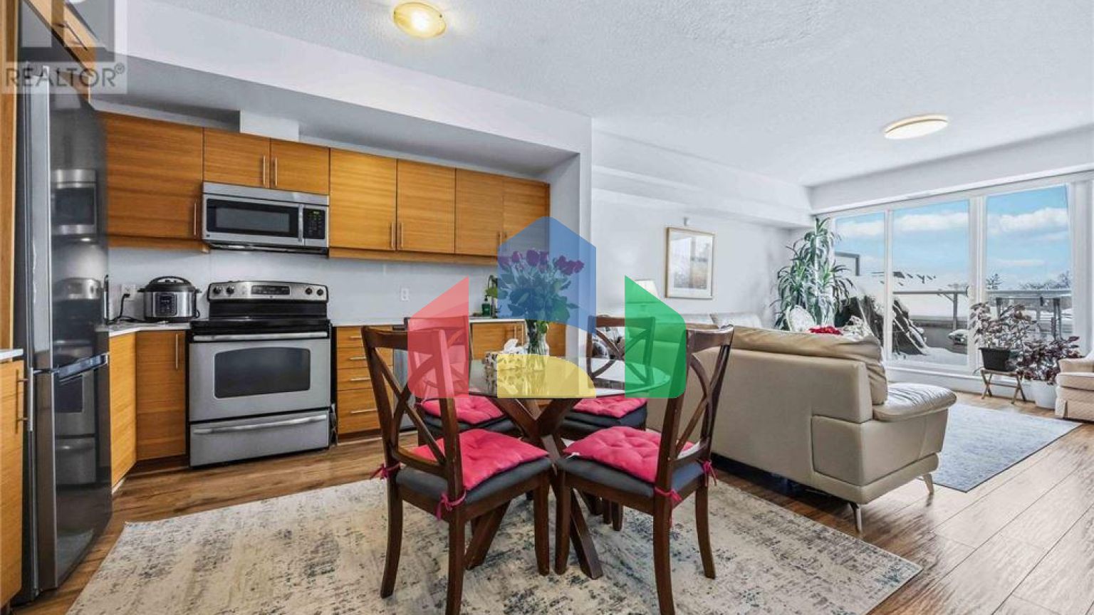 Residential - Single Family Home - Toronto, Canada - Canada