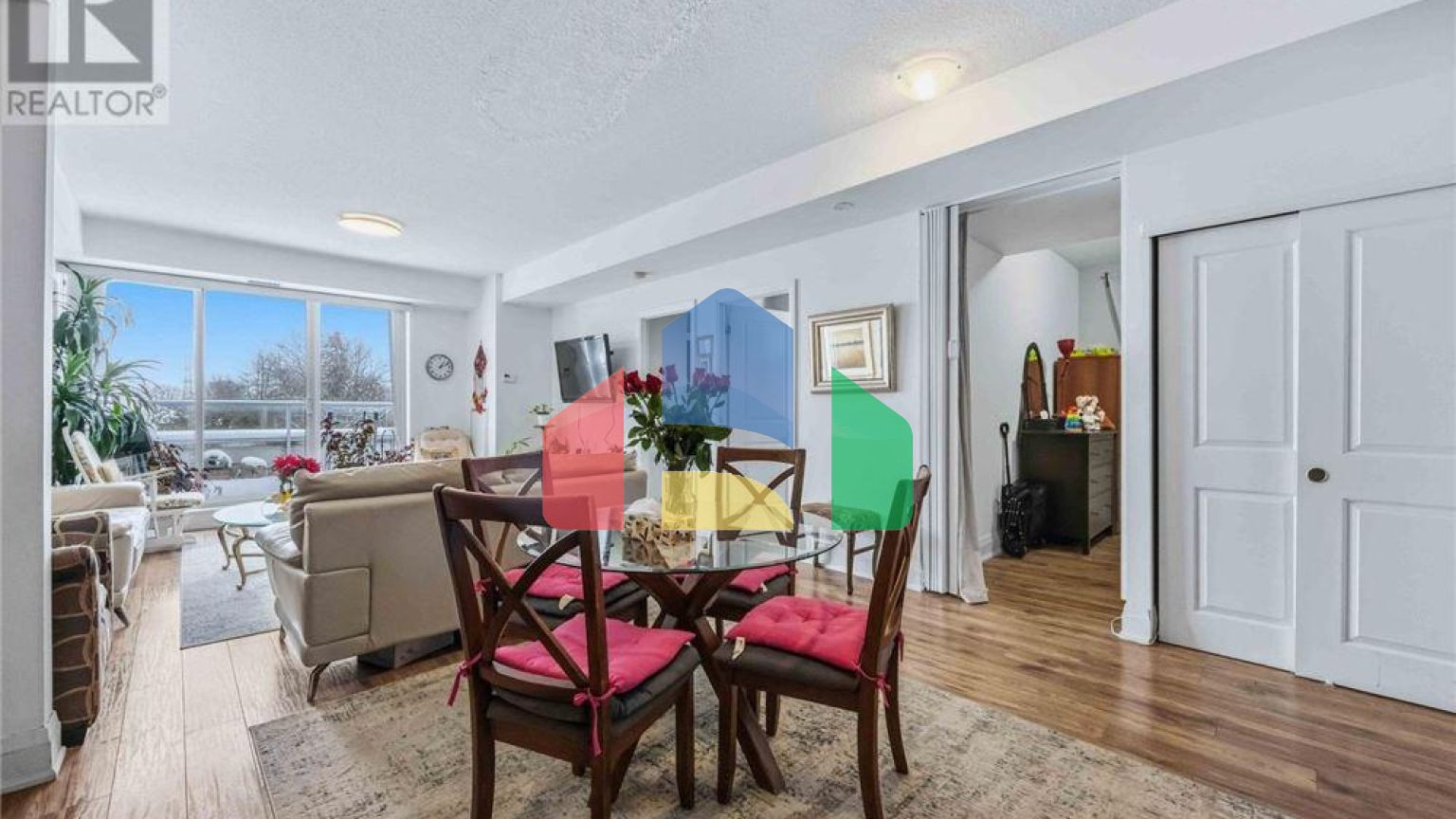 Residential - Single Family Home - Toronto, Canada - Canada