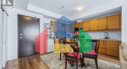 Residential - Single Family Home - Toronto, Canada - Canada