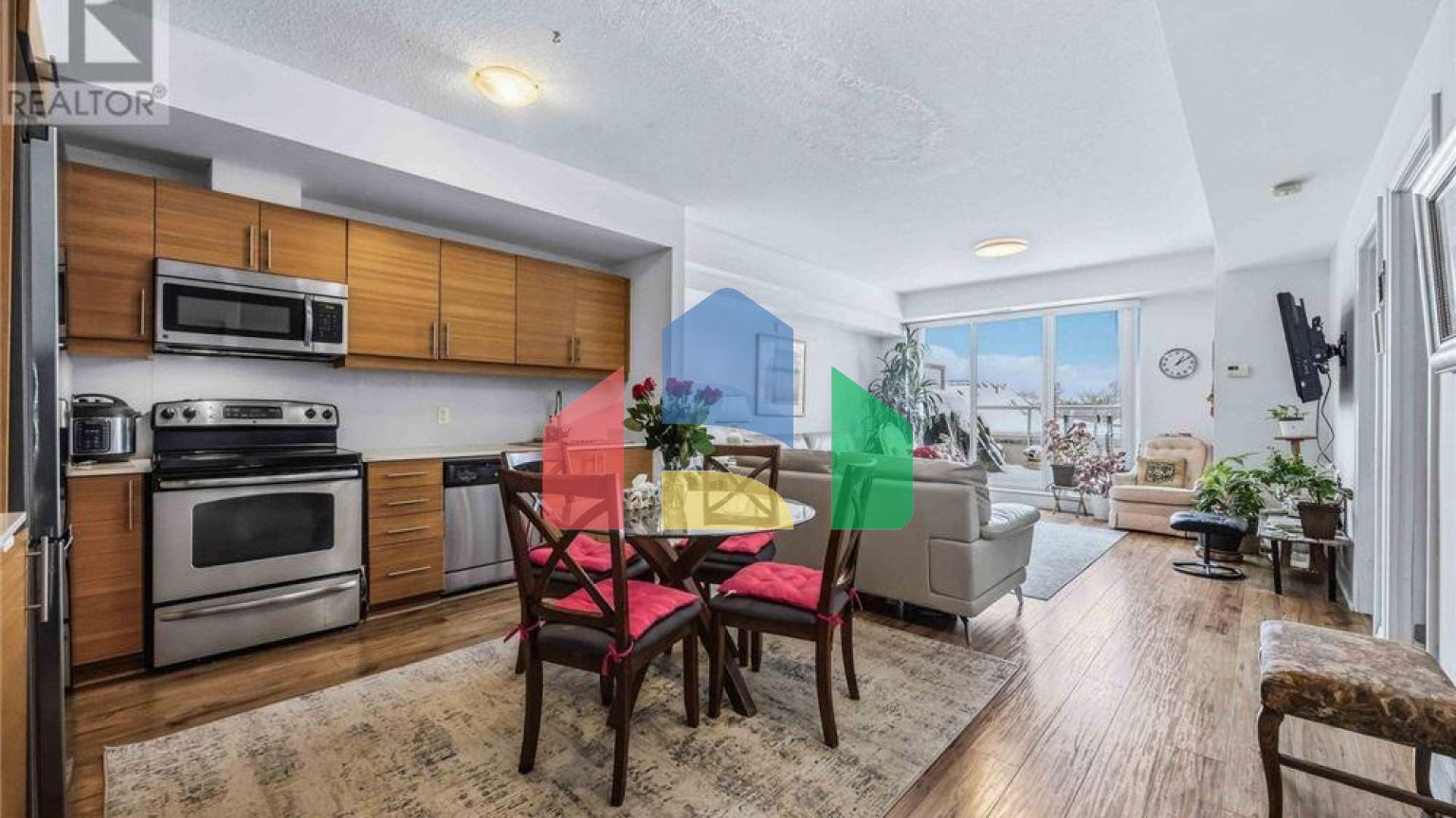 Residential - Single Family Home - Toronto, Canada - Canada