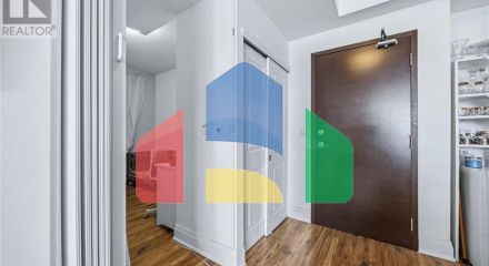 Residential - Single Family Home - Toronto, Canada - Canada