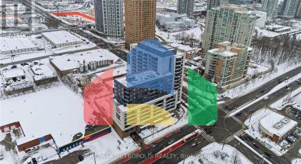 Residential - Single Family Home - Toronto, Canada - Canada