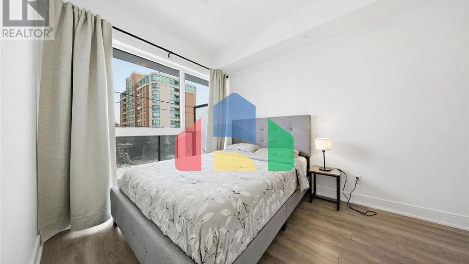 Residential - Single Family Home - Toronto, Canada - Canada