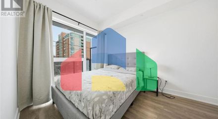 Residential - Single Family Home - Toronto, Canada - Canada