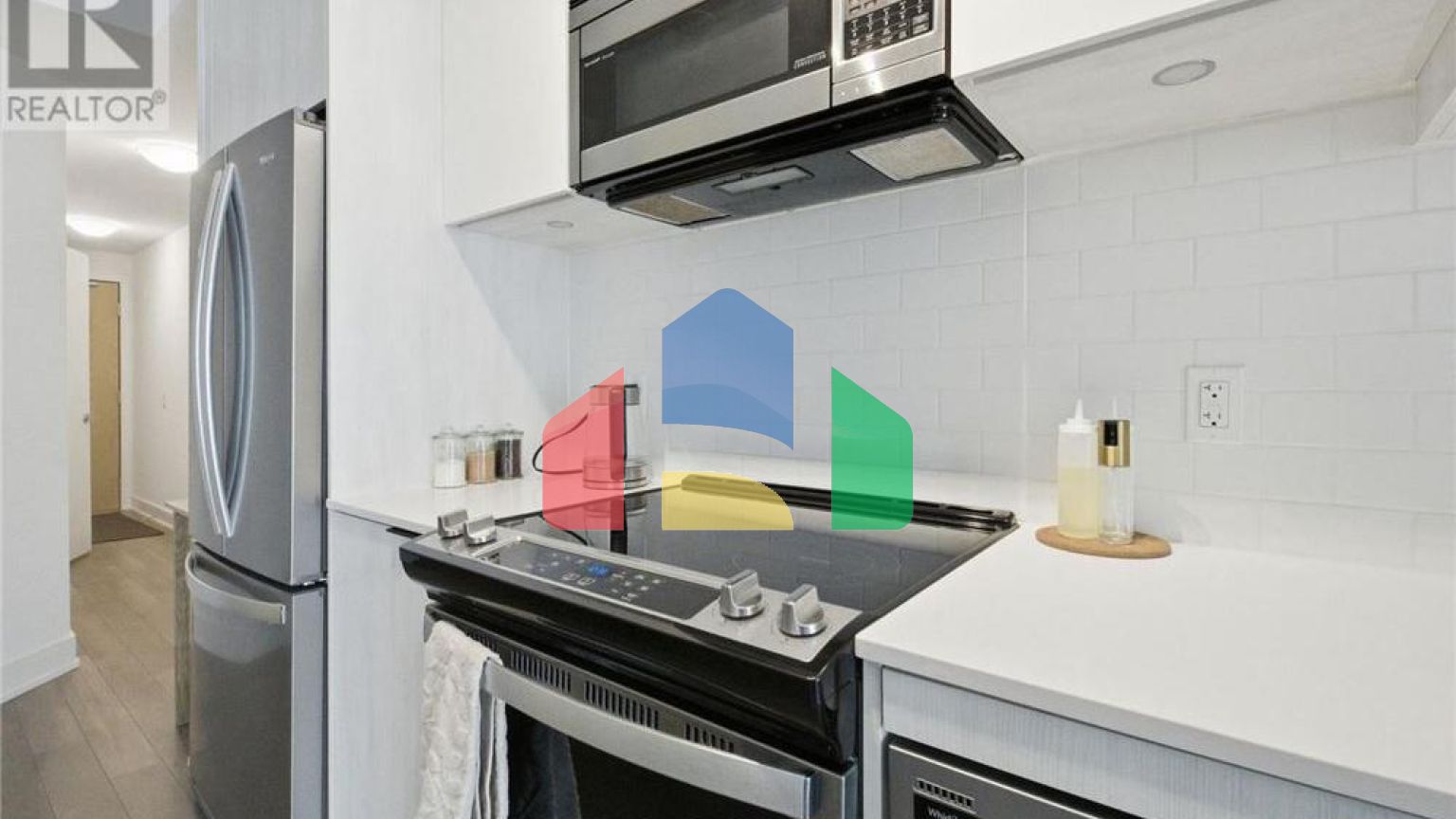 Residential - Single Family Home - Toronto, Canada - Canada