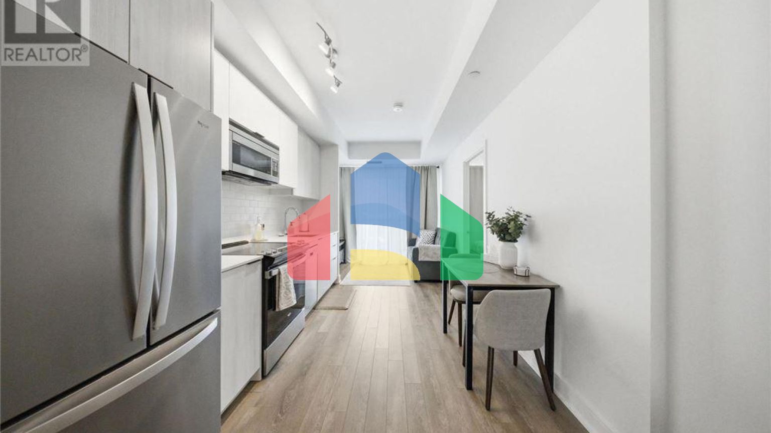 Residential - Single Family Home - Toronto, Canada - Canada