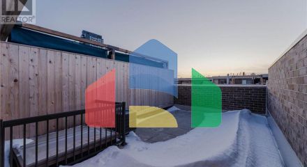 Residential - Single Family Home - Toronto, Canada - Canada