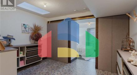 Residential - Single Family Home - Toronto, Canada - Canada