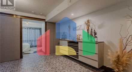 Residential - Single Family Home - Toronto, Canada - Canada