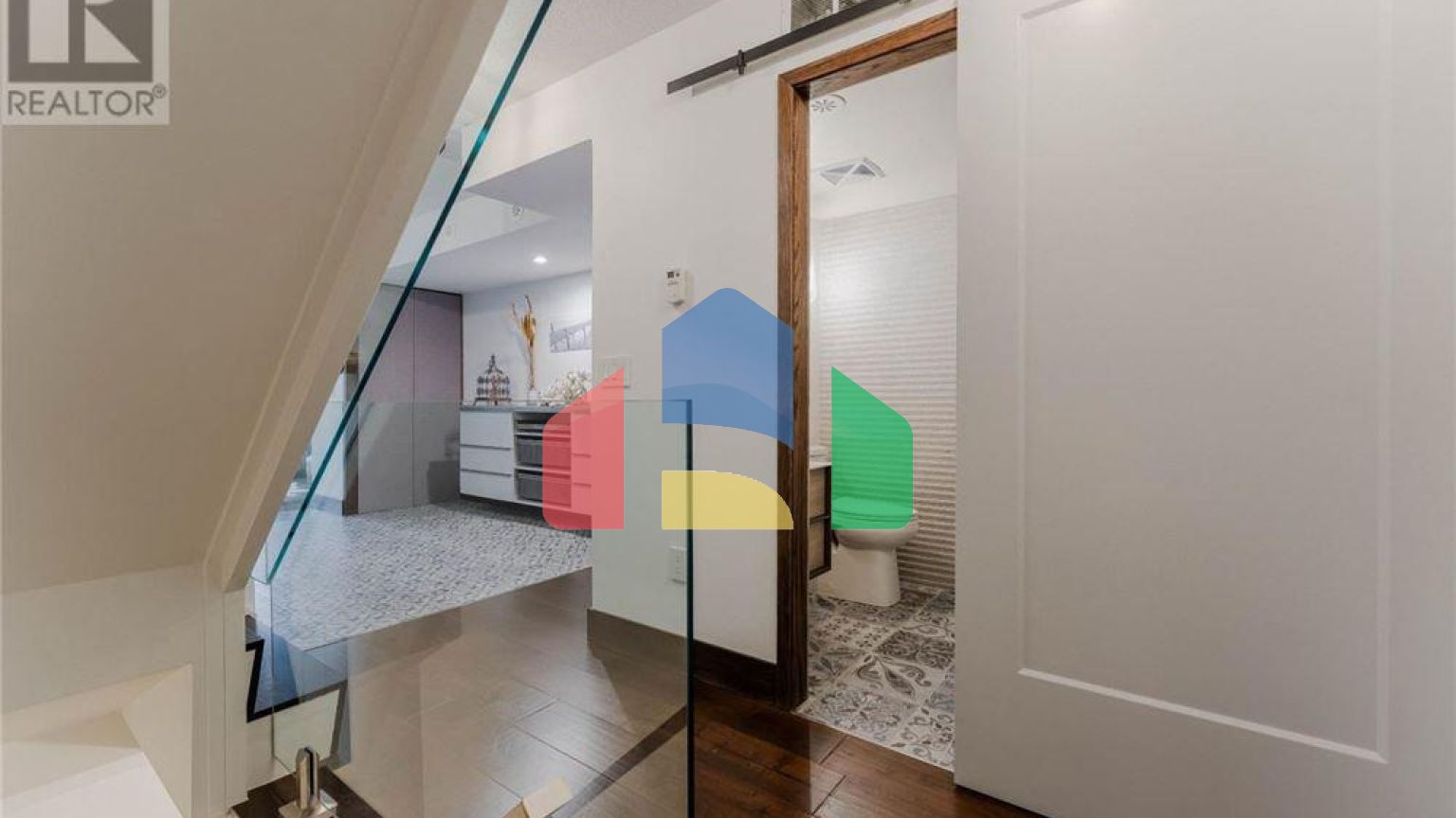 Residential - Single Family Home - Toronto, Canada - Canada