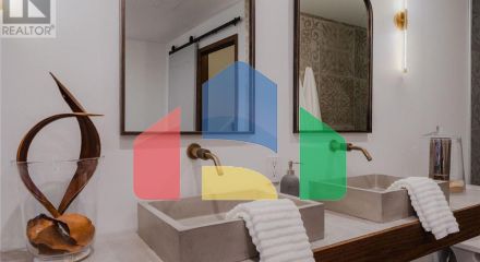 Residential - Single Family Home - Toronto, Canada - Canada