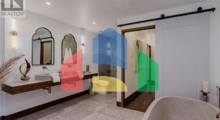 Residential - Single Family Home - Toronto, Canada - Canada