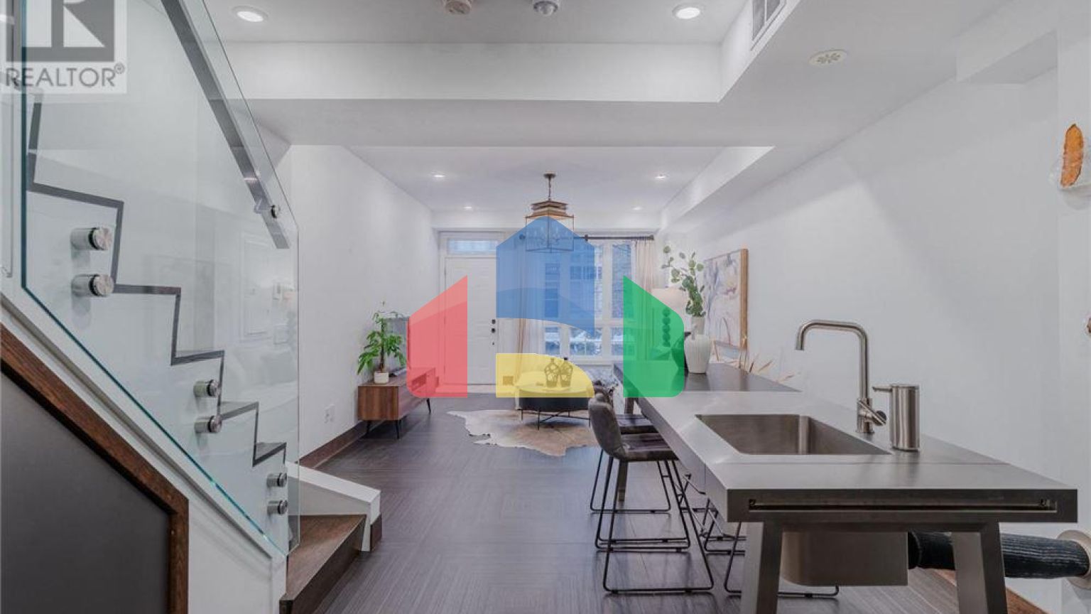 Residential - Single Family Home - Toronto, Canada - Canada