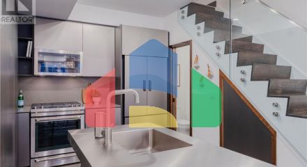 Residential - Single Family Home - Toronto, Canada - Canada