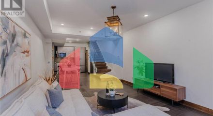 Residential - Single Family Home - Toronto, Canada - Canada